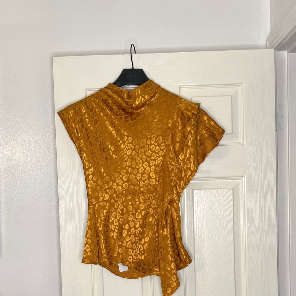 Elegant Gold Women's Top